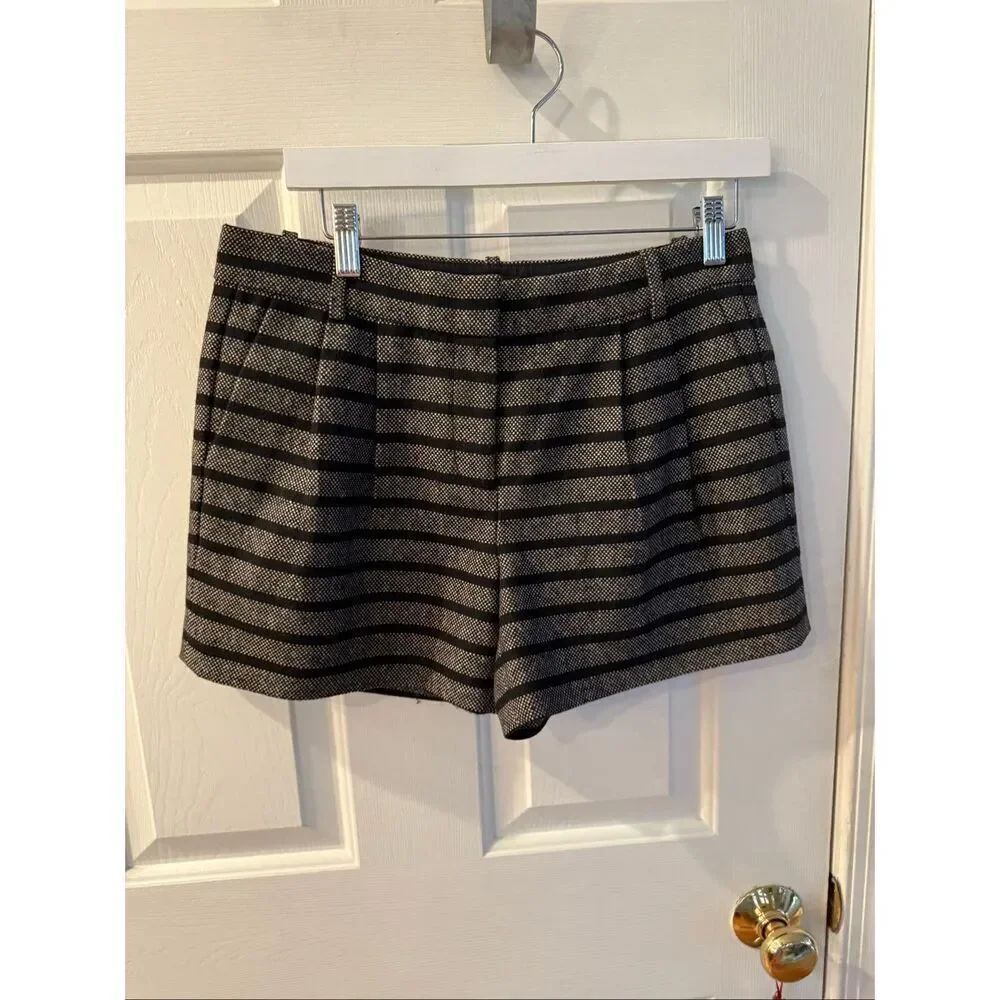 J. Crew Black & Gray Striped Fully Lined Winter Shorts sz 4 EUC